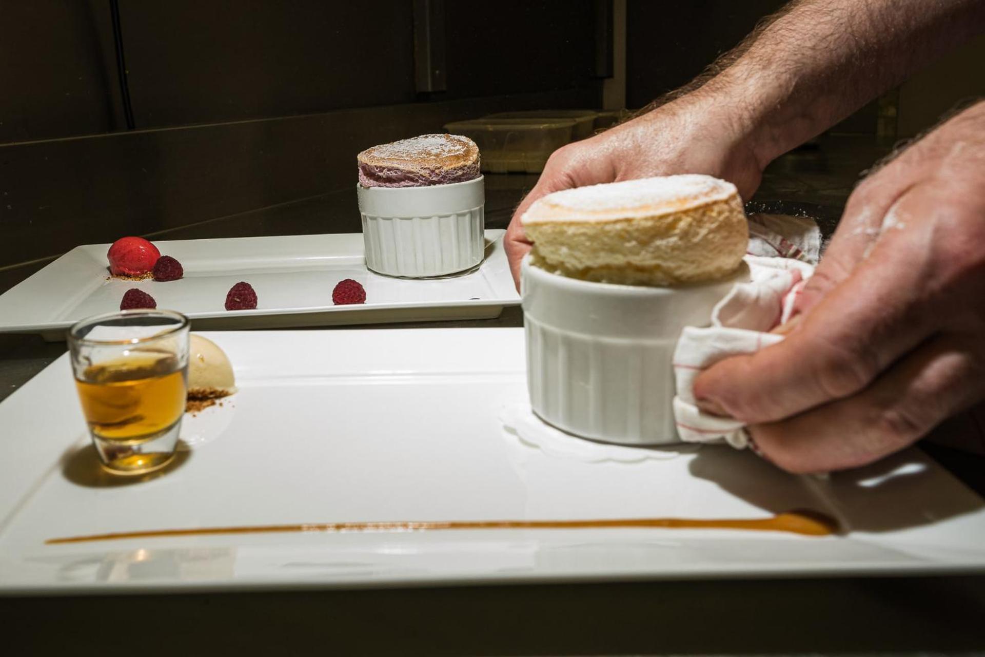 Logis Hotel Auberge Du Cheval Blanc Yvoy-le-Marron Εξωτερικό φωτογραφία