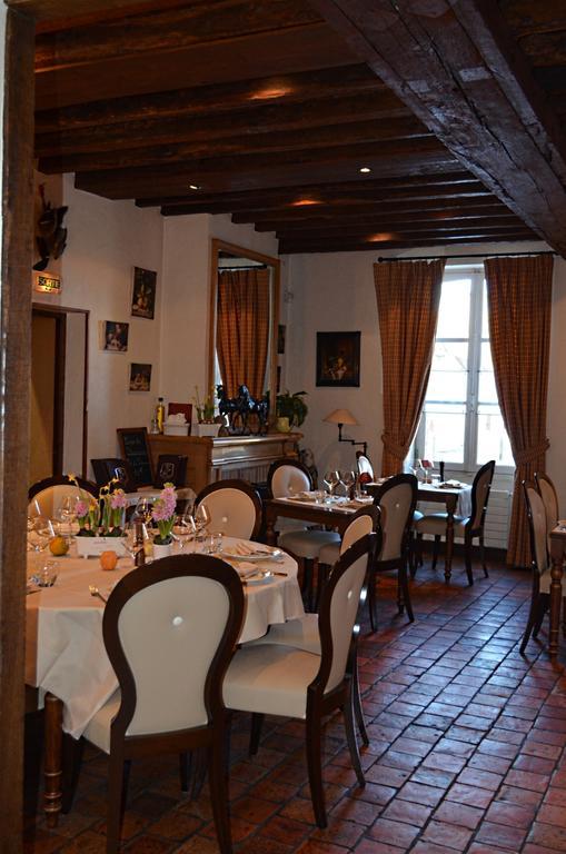 Logis Hotel Auberge Du Cheval Blanc Yvoy-le-Marron Εξωτερικό φωτογραφία